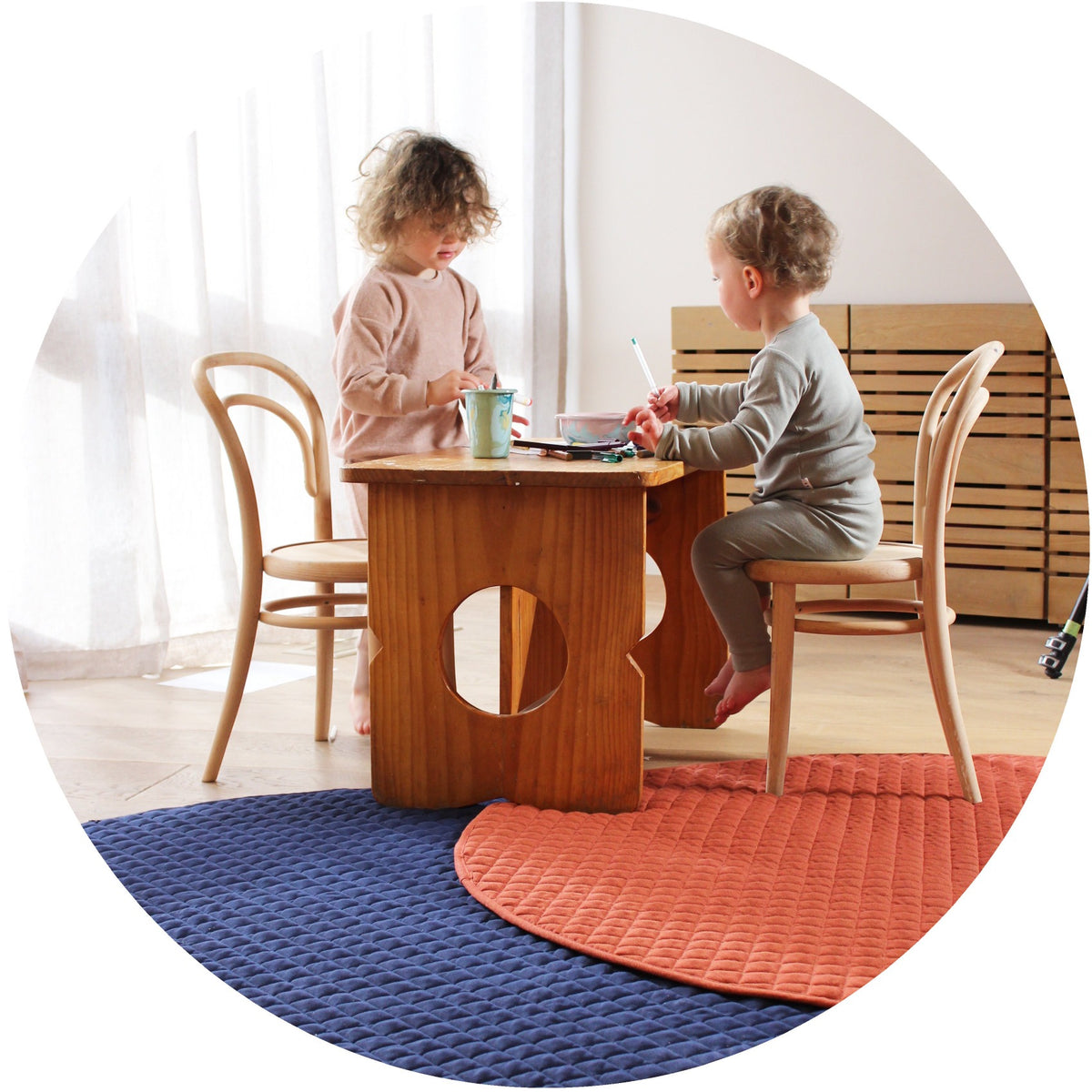 jnr.life oval playmat • rust • quilted | jnr.life